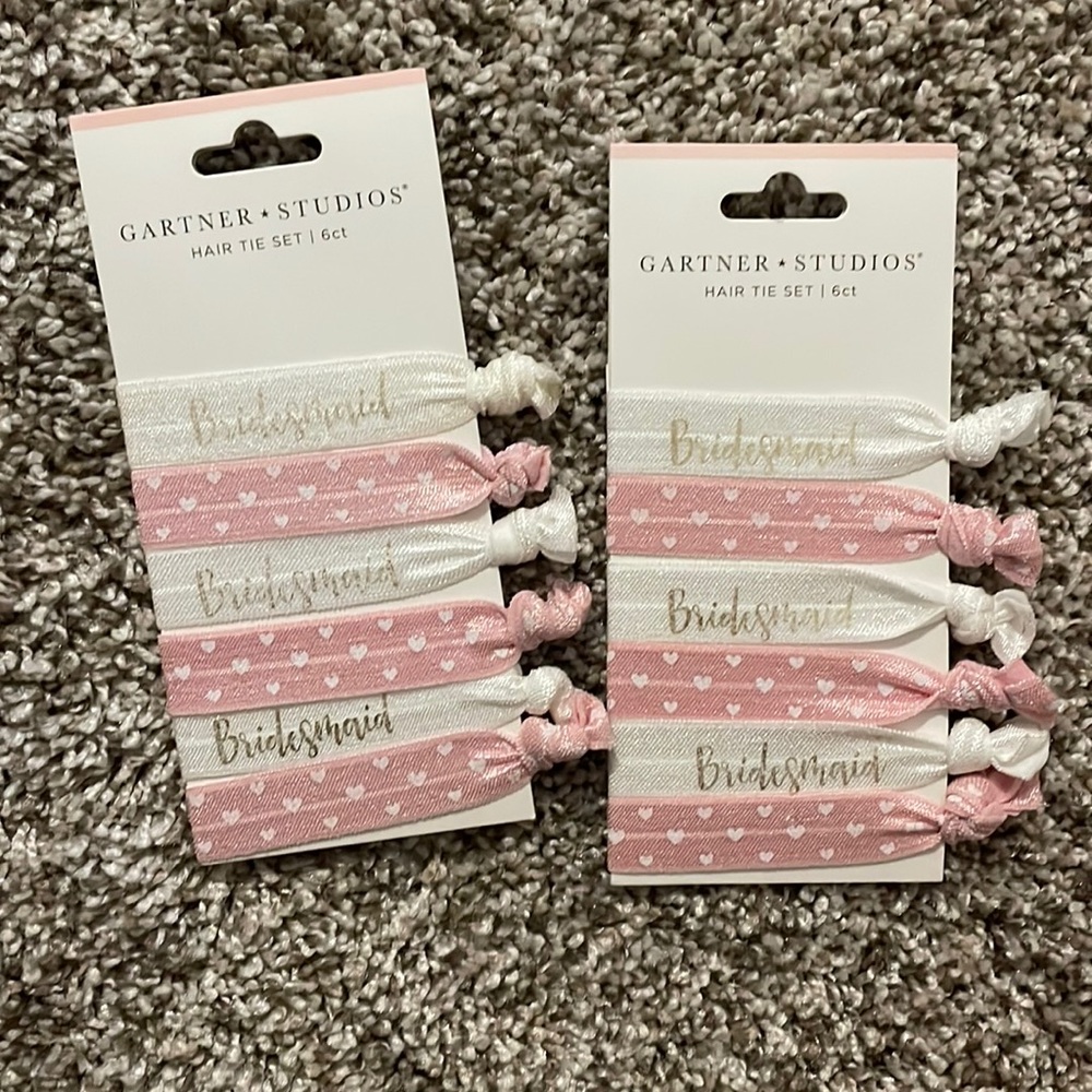 Bridesmaid hair tie set